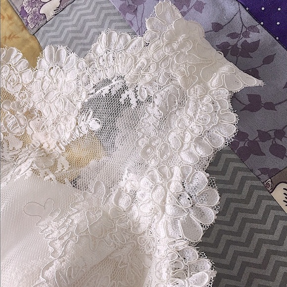 Wedding Dress - Picture 13 of 15